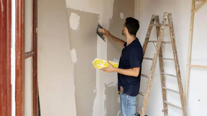 Comment trouver un professionnel pour rénover son bien