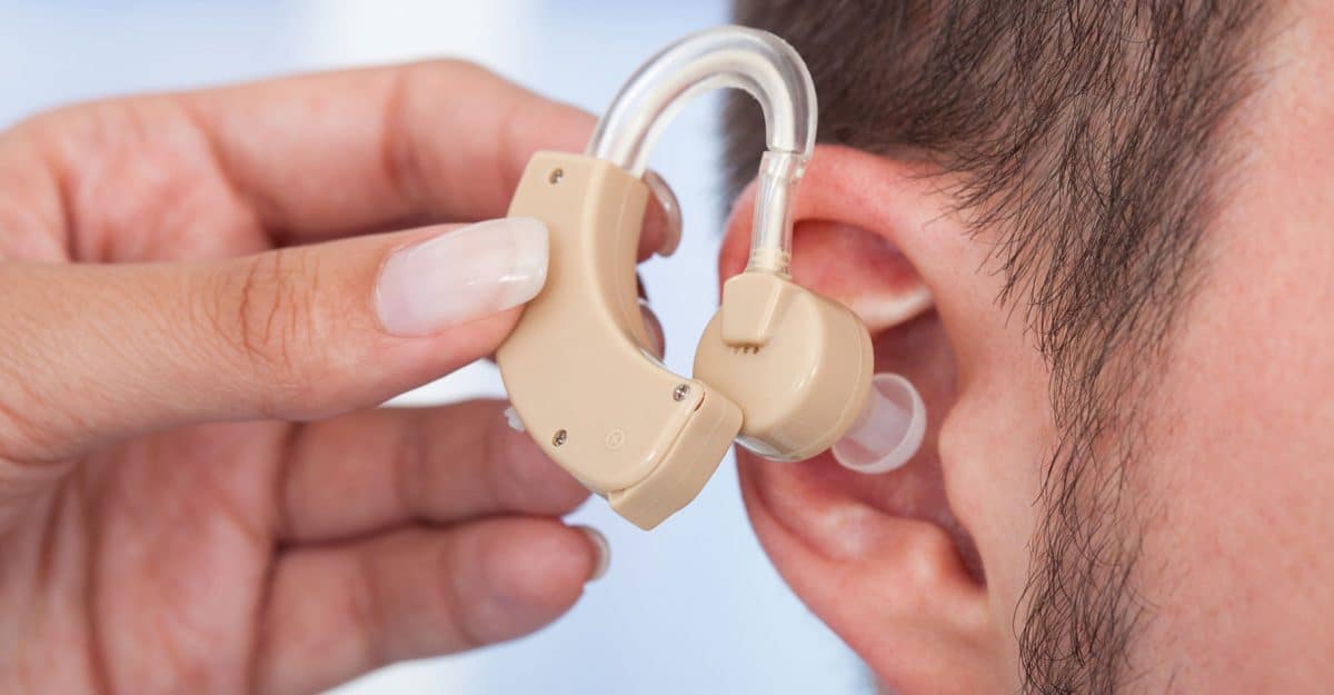 Conseils pratiques pour vivre harmonieusement avec un appareil auditif