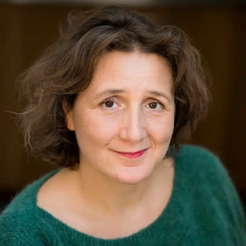 Fernandez biographie de l'humoriste et comédienne française