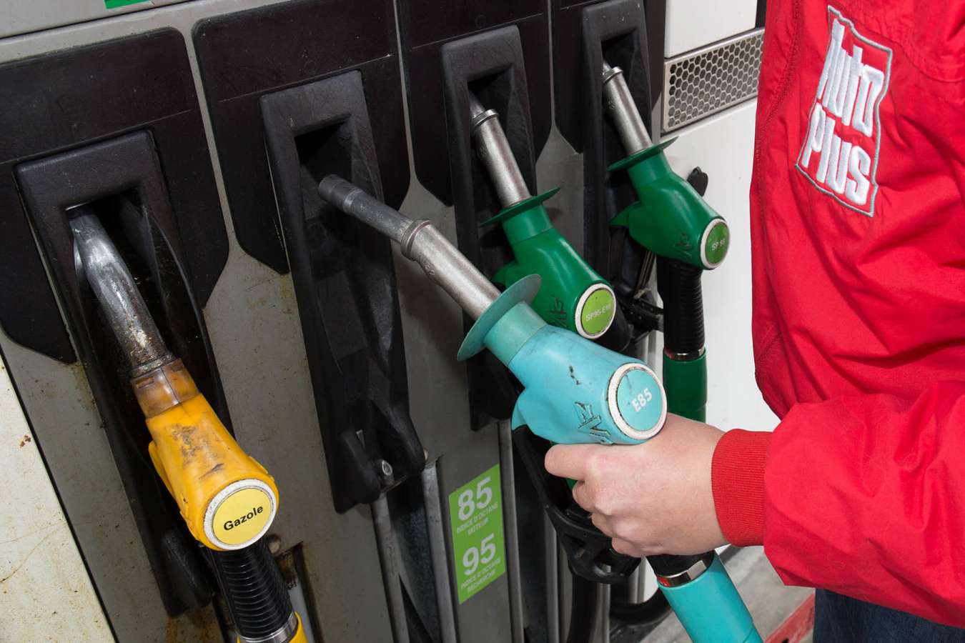 Quel carburant choisir pour sa voiture