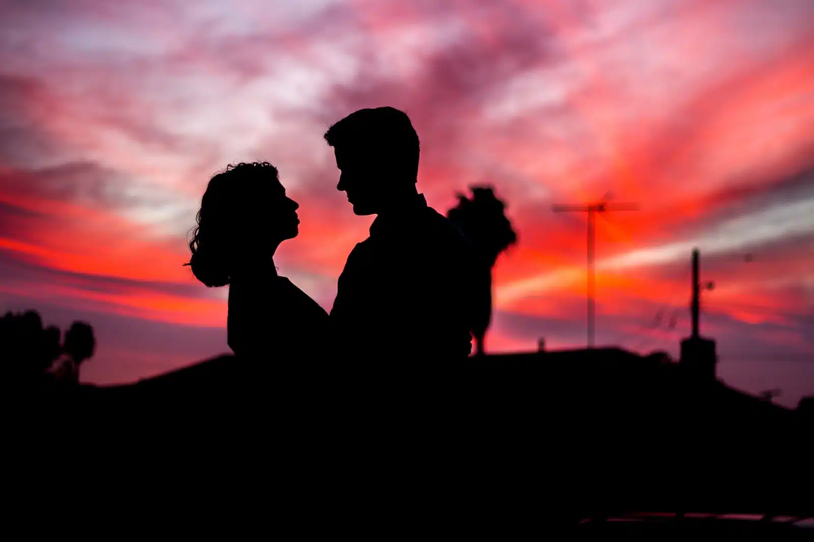 Différence entre amour et amitié : les signes révélateurs