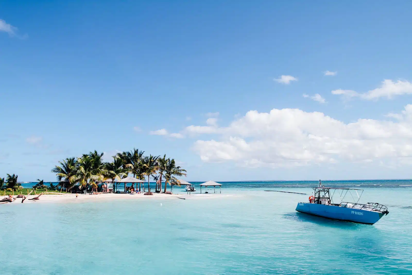 Découvrez la Martinique à bord d'un catamaran luxueux 